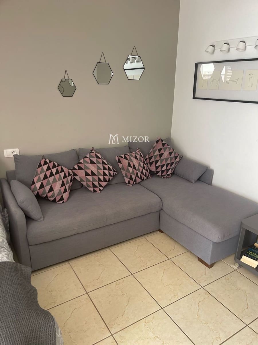Appartamento in vendita in Arona con piscina - 185.000 € (Rif: 10182121)
