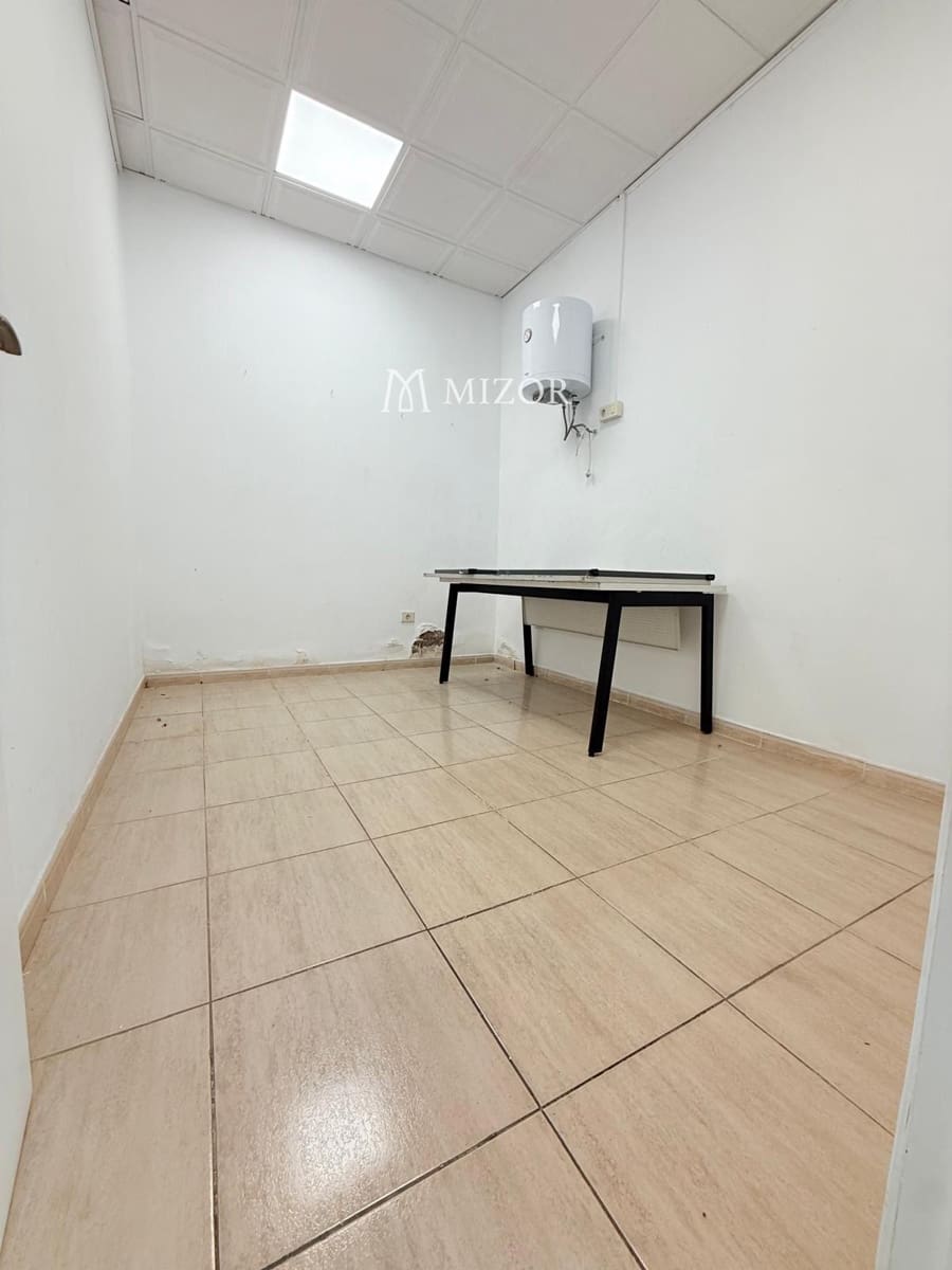Comercial para arrendar em Adeje - 3 500 € (Ref: 9944257)