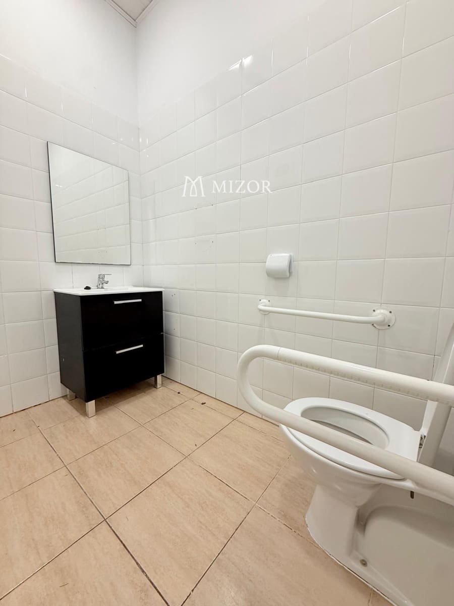 Comercial para arrendar em Adeje - 3 500 € (Ref: 9944257)