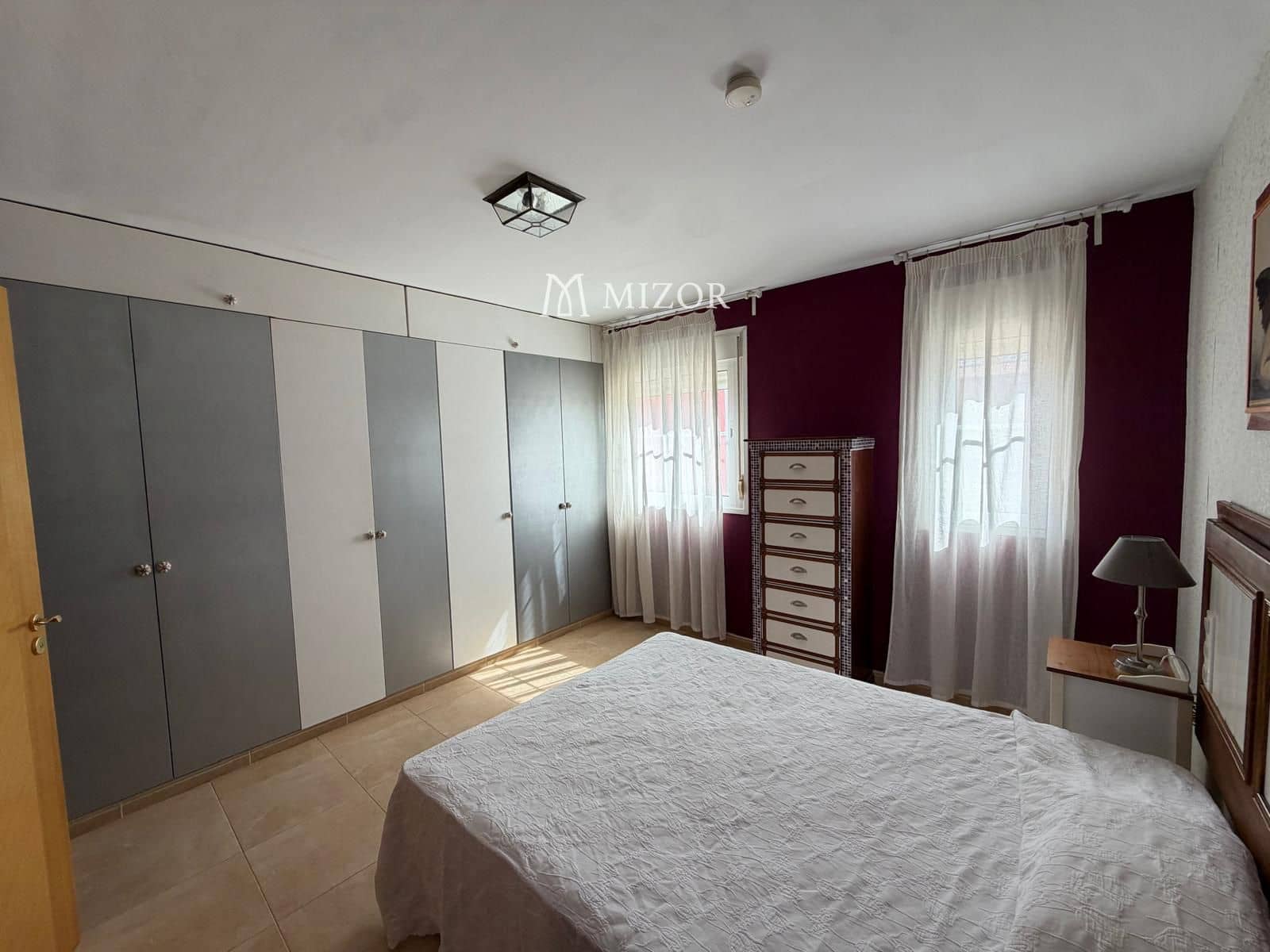 3 sypialnia Dom na sprzedaż w San Miguel de Abona z basenem garażem - 360 000 € (Ref: 9944258)
