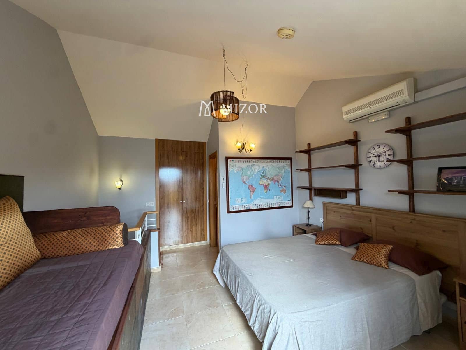 3 sypialnia Dom na sprzedaż w San Miguel de Abona z basenem garażem - 360 000 € (Ref: 9944258)
