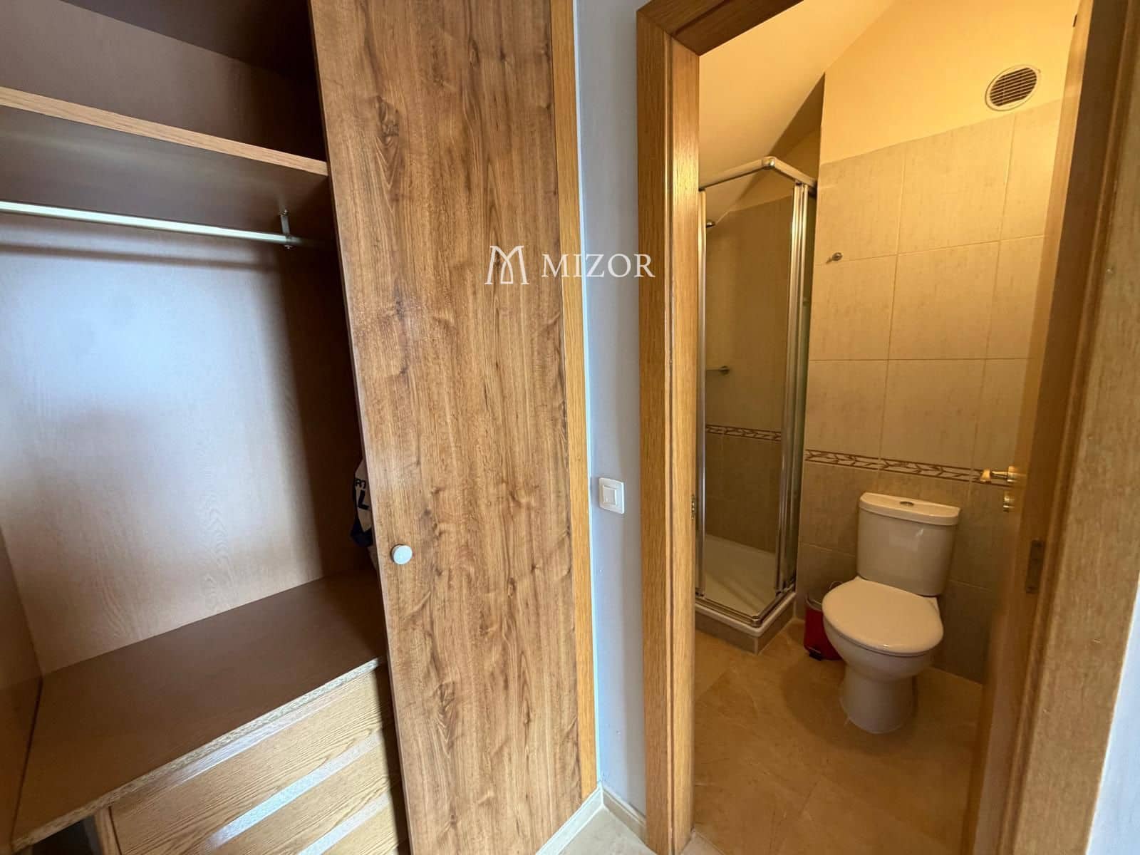 3 sypialnia Dom na sprzedaż w San Miguel de Abona z basenem garażem - 360 000 € (Ref: 9944258)