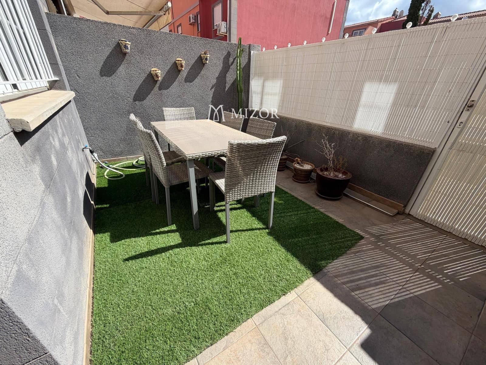 3 sypialnia Dom na sprzedaż w San Miguel de Abona z basenem garażem - 360 000 € (Ref: 9944258)