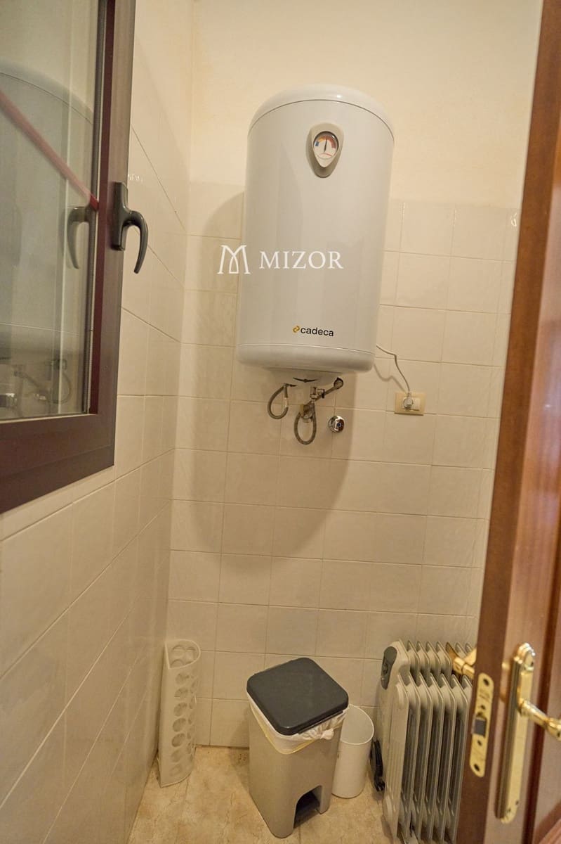3 chambre Villa/Maison à vendre à Arona avec piscine garage - 550 000 € (Ref: 9944261)