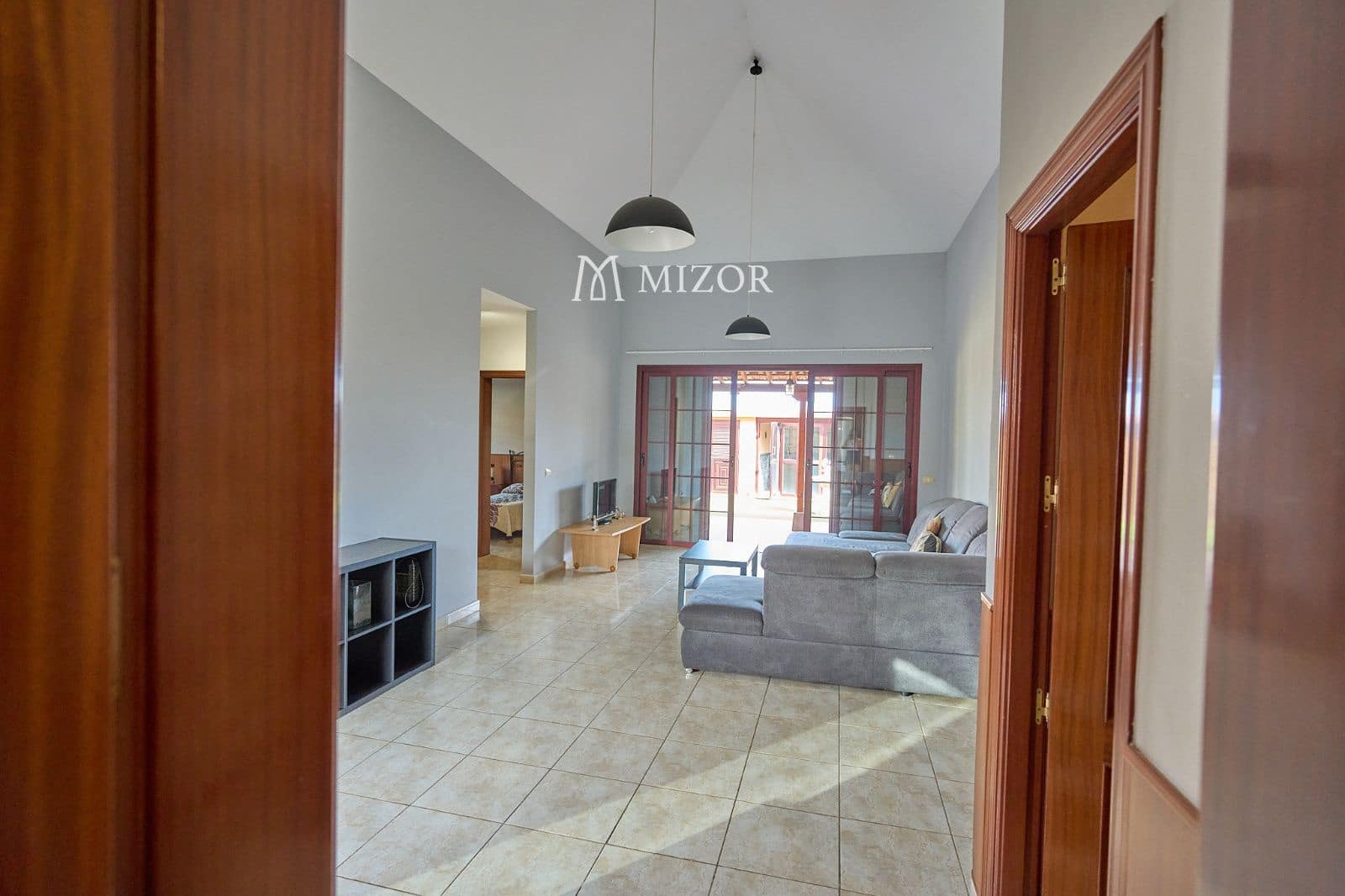 3 chambre Villa/Maison à vendre à Arona avec piscine garage - 550 000 € (Ref: 9944261)