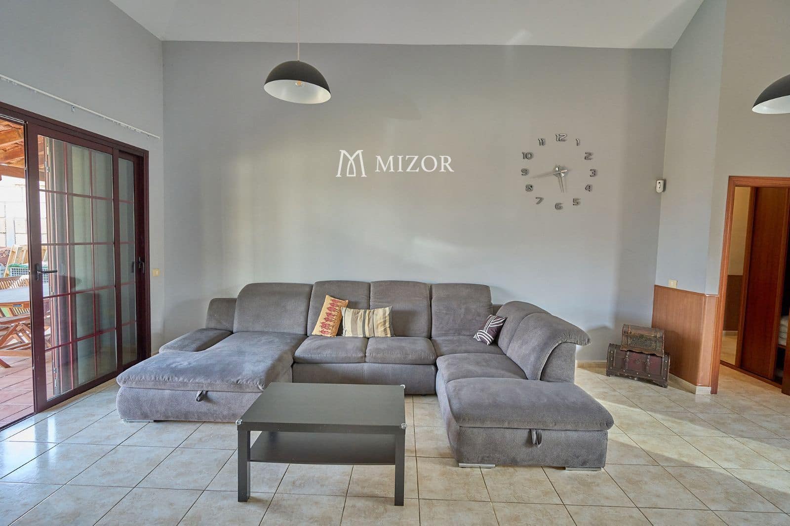 3 chambre Villa/Maison à vendre à Arona avec piscine garage - 550 000 € (Ref: 9944261)