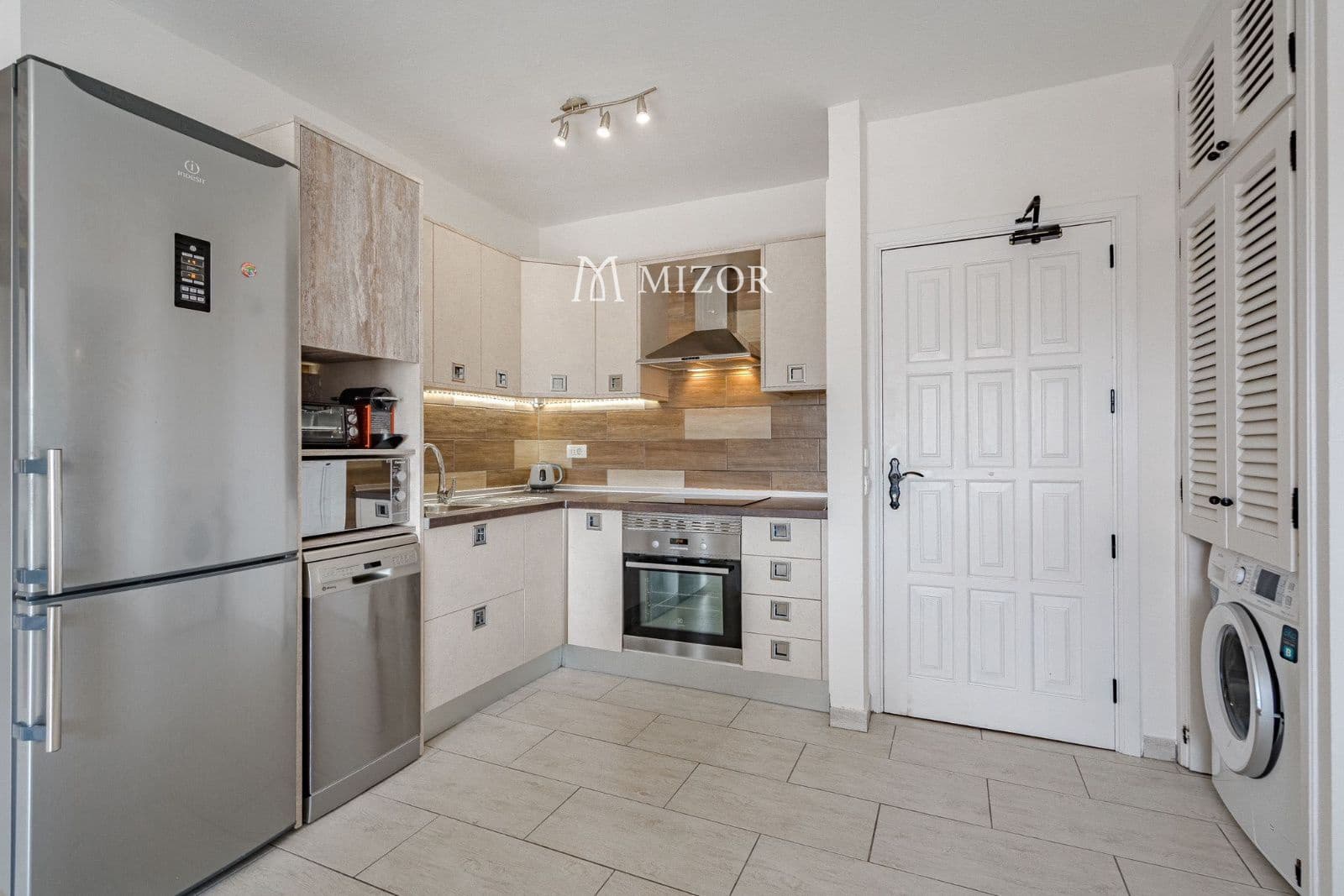 1 soverom Leilighet til salgs i Adeje med svømmebasseng garasje - € 265 000 (Ref: 9944264)