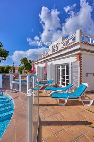 6 sovrum Villa till salu i Adeje med pool garage - 900 000 € (Ref: 9944265)