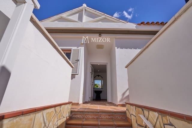 6 sovrum Villa till salu i Adeje med pool garage - 900 000 € (Ref: 9944265)