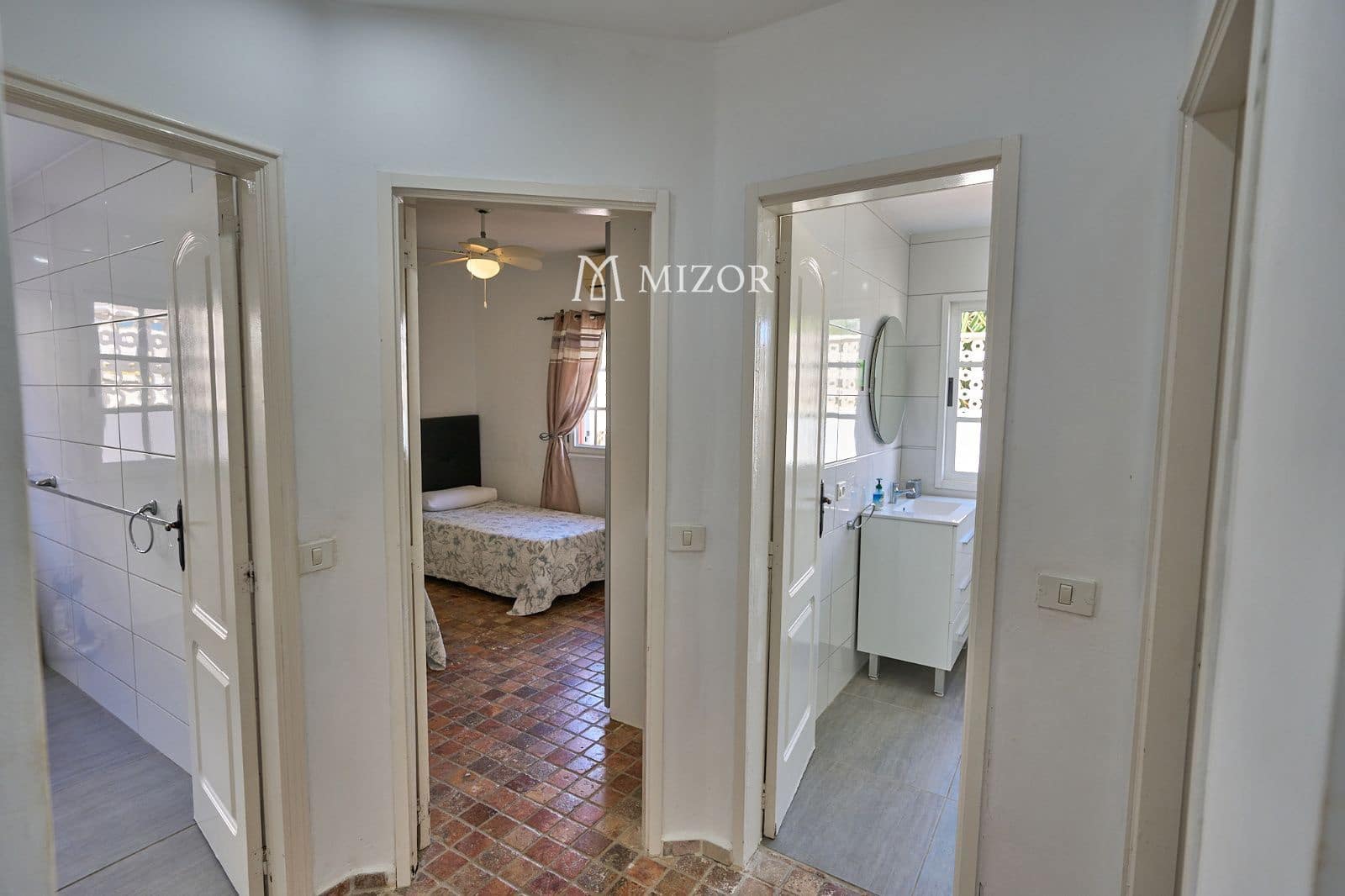 6 sovrum Villa till salu i Adeje med pool garage - 900 000 € (Ref: 9944265)