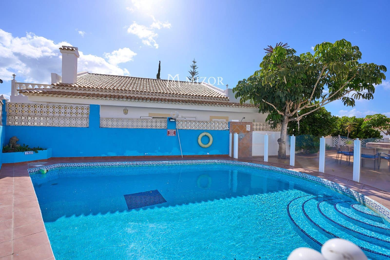6 sovrum Villa till salu i Adeje med pool garage - 900 000 € (Ref: 9944265)