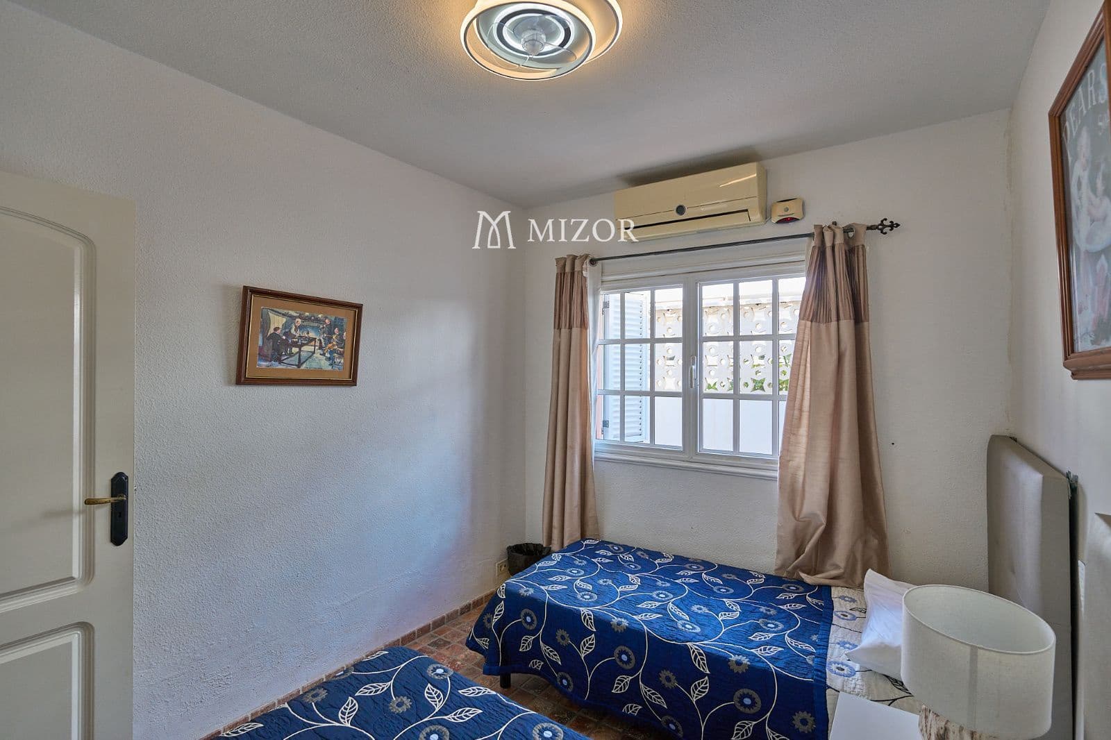6 sovrum Villa till salu i Adeje med pool garage - 900 000 € (Ref: 9944265)