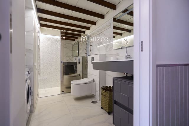 2 soverom Penthouse til salgs i Los Cristianos, Arona med svømmebasseng - € 355 000 (Ref: 9944267)