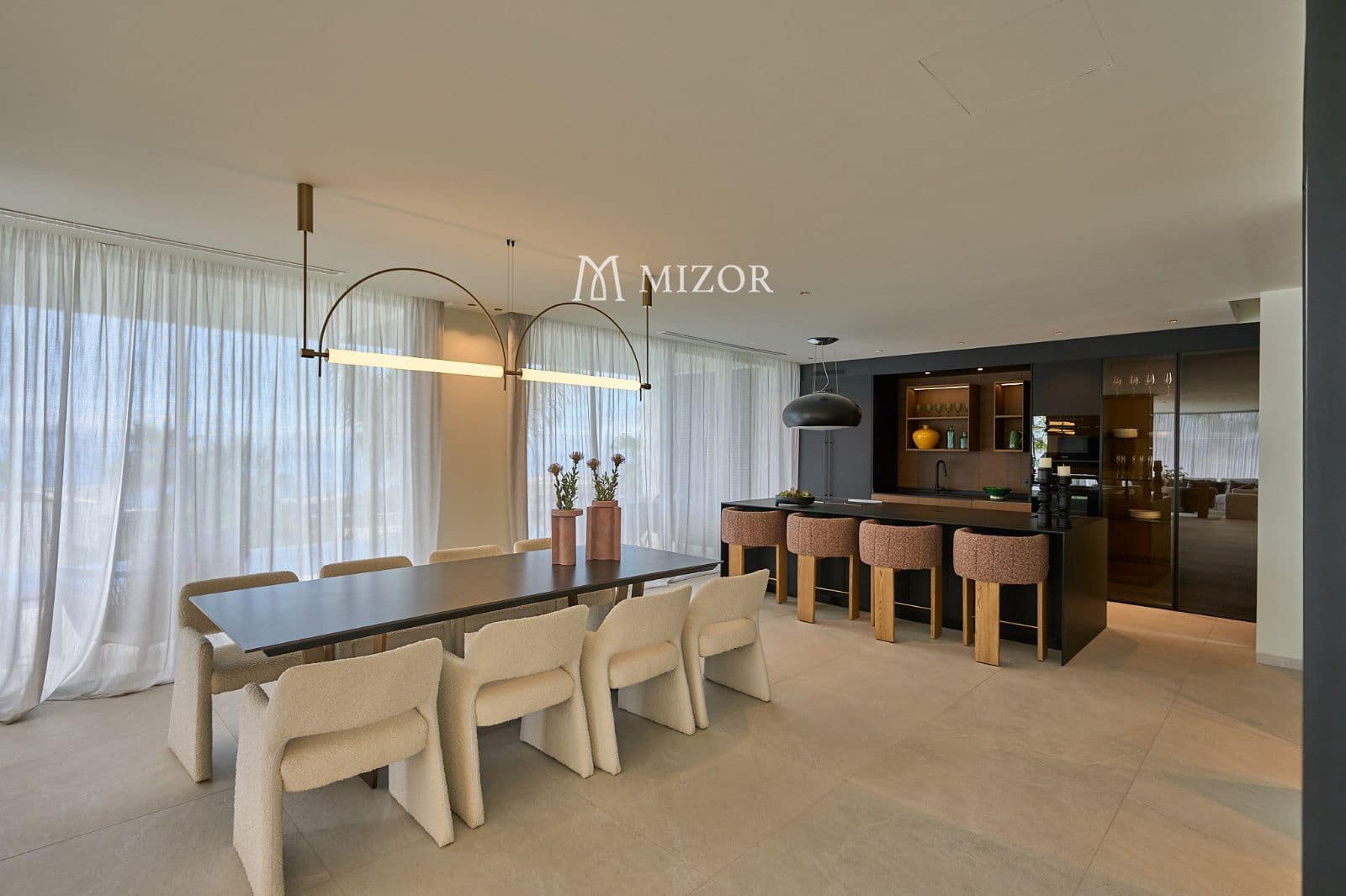 4 soverom Villa til salgs i Guia de Isora med svømmebasseng garasje - € 4 290 000 (Ref: 9944270)