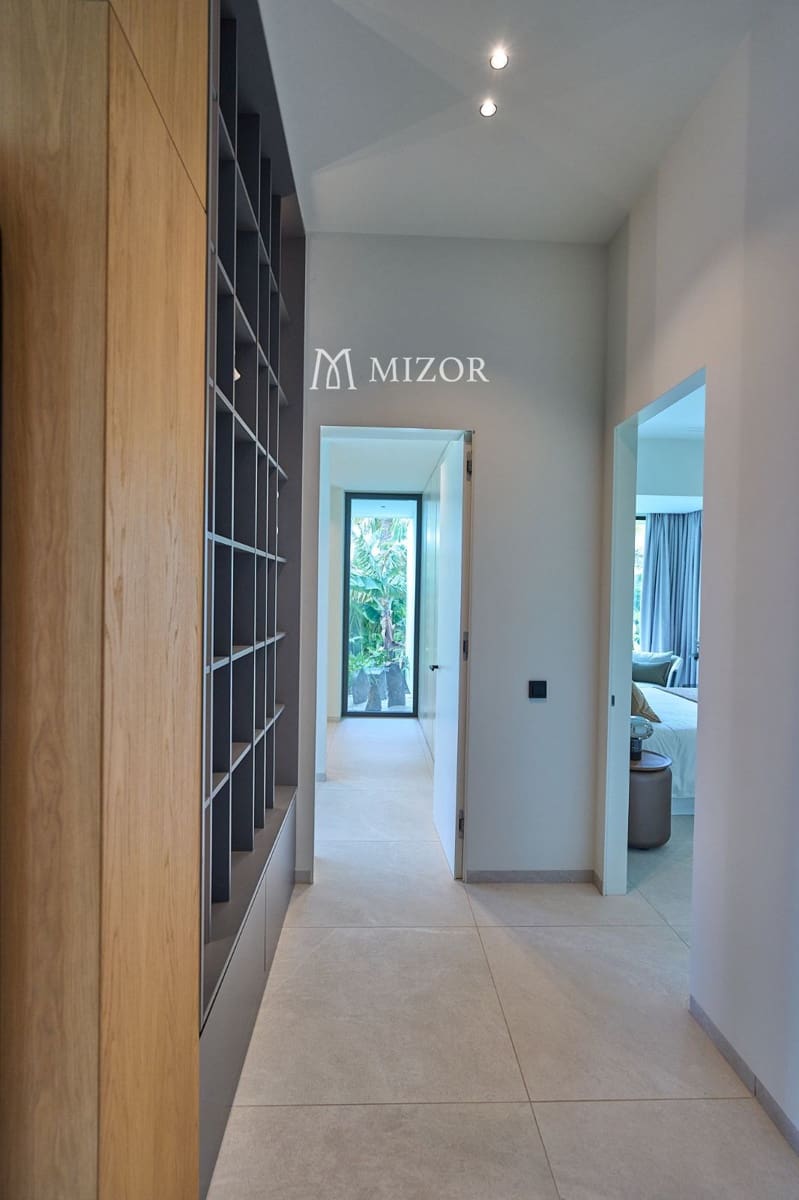 4 soverom Villa til salgs i Guia de Isora med svømmebasseng garasje - € 4 290 000 (Ref: 9944270)