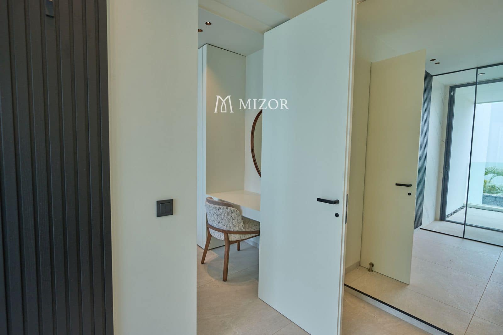 4 soverom Villa til salgs i Guia de Isora med svømmebasseng garasje - € 4 290 000 (Ref: 9944270)