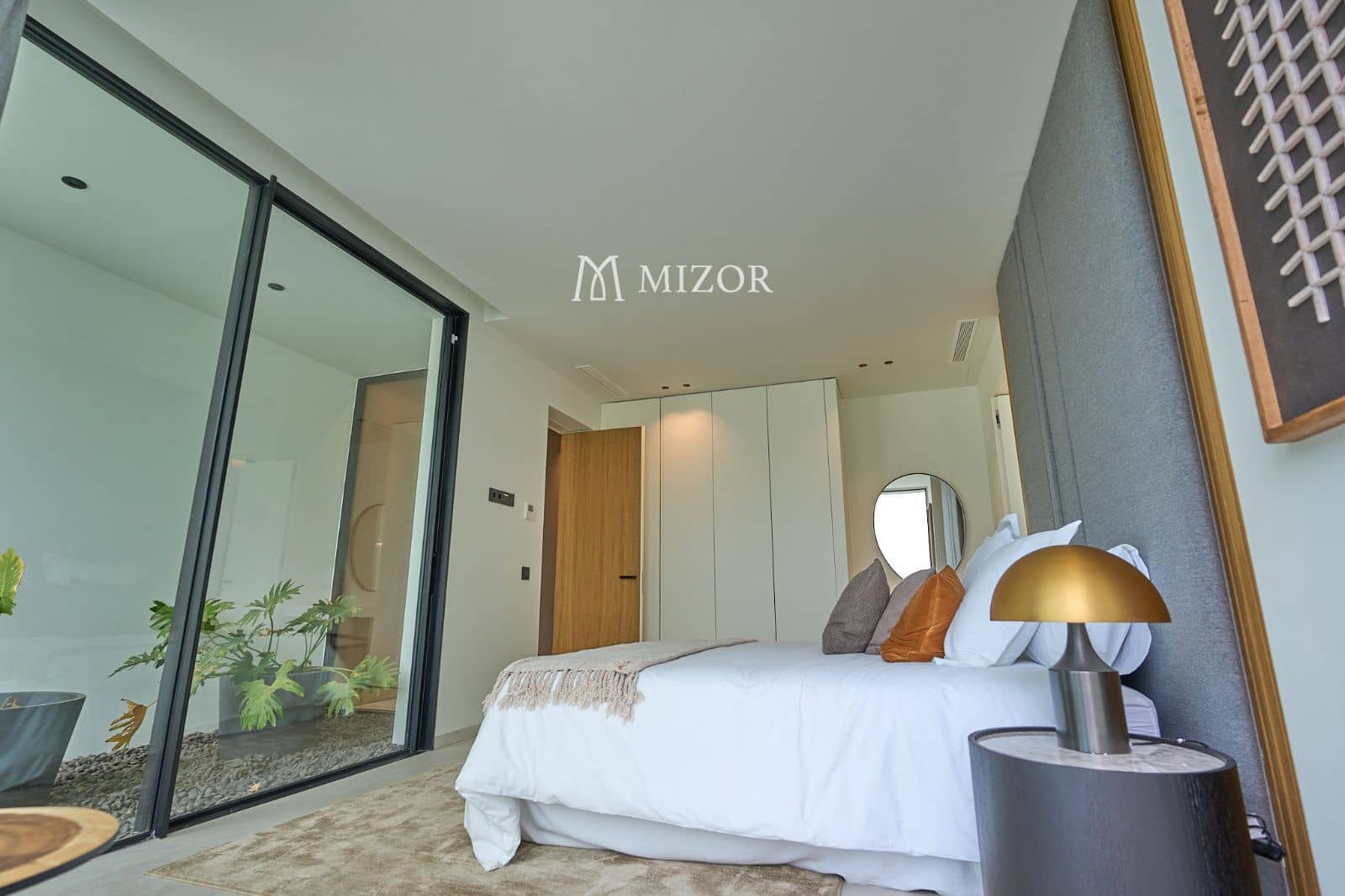 4 soverom Villa til salgs i Guia de Isora med svømmebasseng garasje - € 4 290 000 (Ref: 9944270)