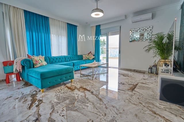 4 makuuhuone Asunto myytävänä paikassa San Miguel de Abona mukana uima-altaan 
autotalli - 520 000 € (Ref: 9944272)