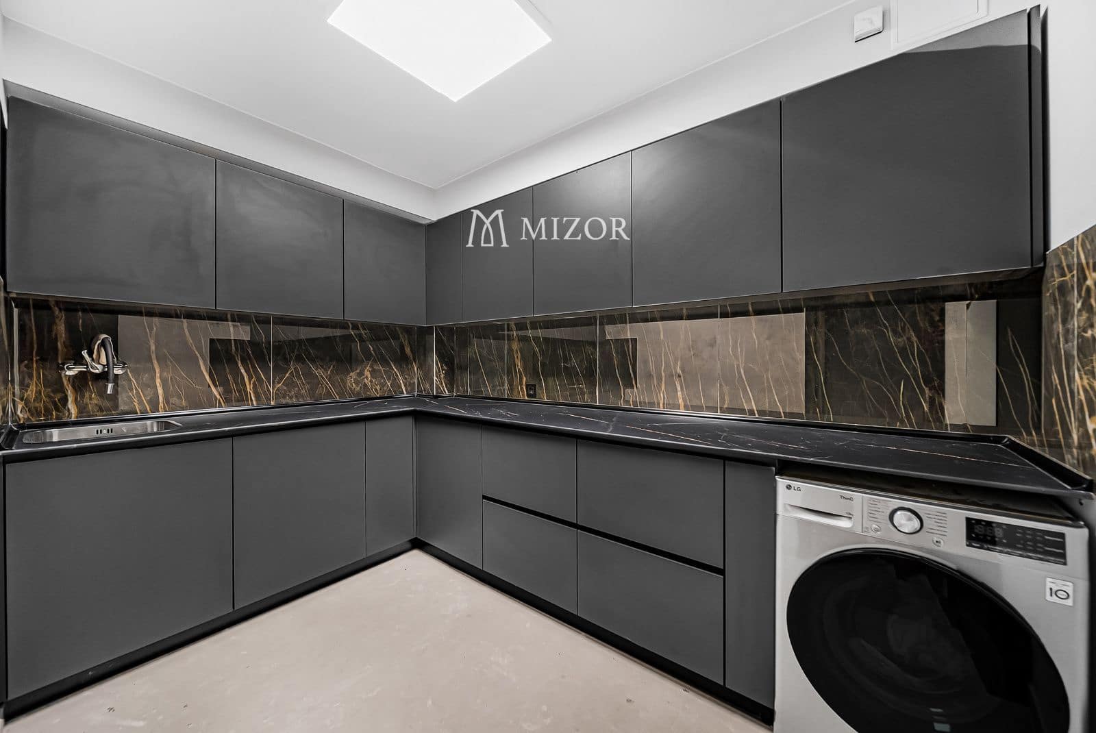 4 sypialnia Willa na sprzedaż w Adeje z basenem garażem - 1 395 000 € (Ref: 9944275)