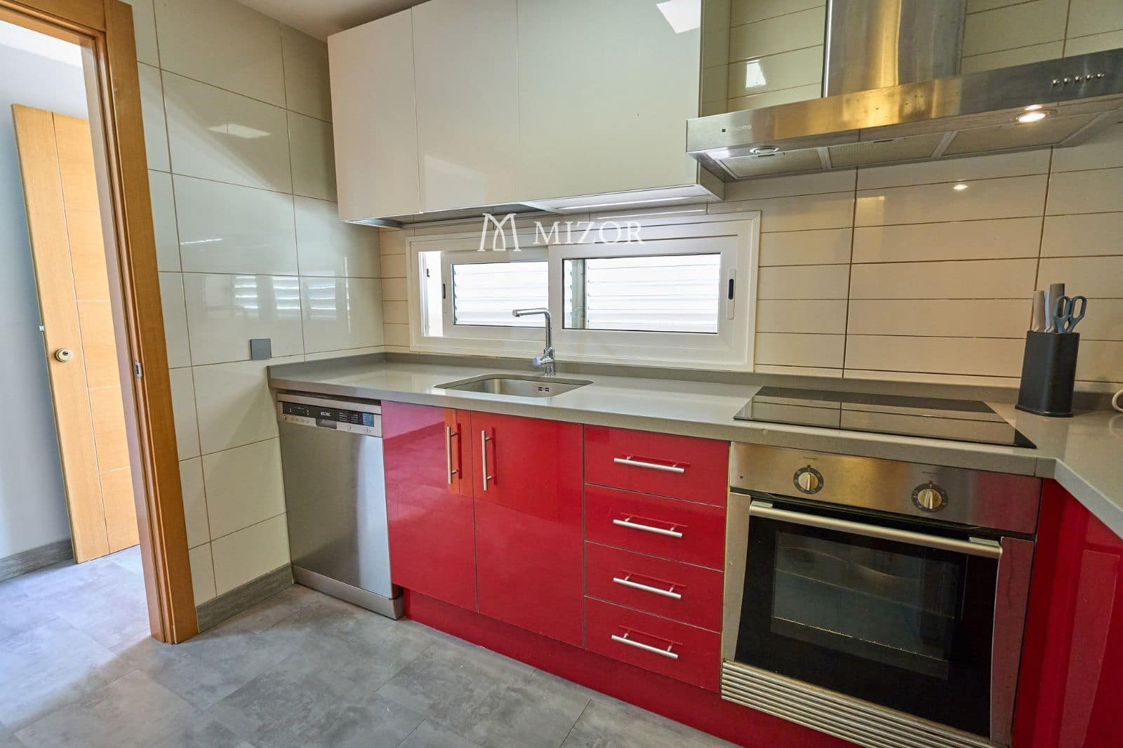 3 sovrum Hus till salu i Adeje med pool garage - 470 000 € (Ref: 9944277)
