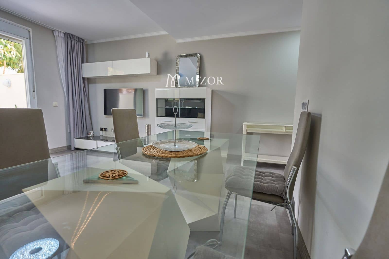 3 sovrum Hus till salu i Adeje med pool garage - 470 000 € (Ref: 9944277)