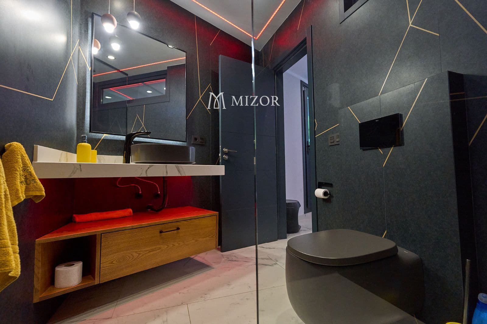 4 sypialnia Willa na sprzedaż w Adeje z basenem garażem - 3 500 000 € (Ref: 9944278)