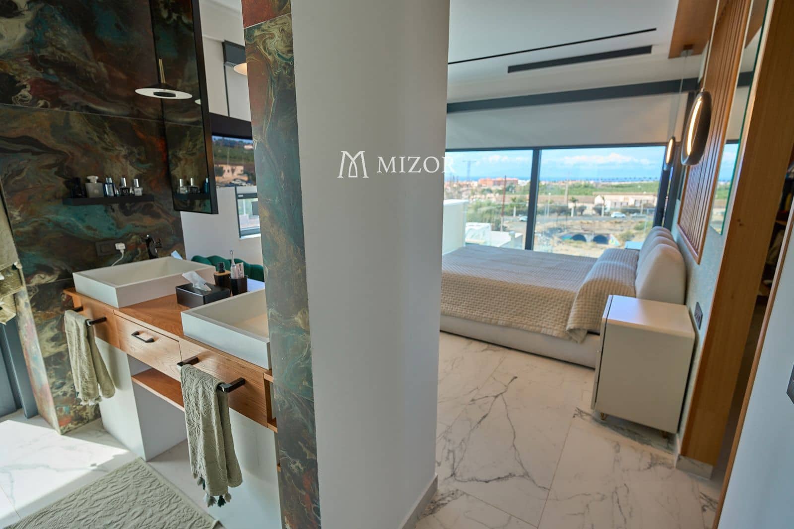 4 sypialnia Willa na sprzedaż w Adeje z basenem garażem - 3 500 000 € (Ref: 9944278)