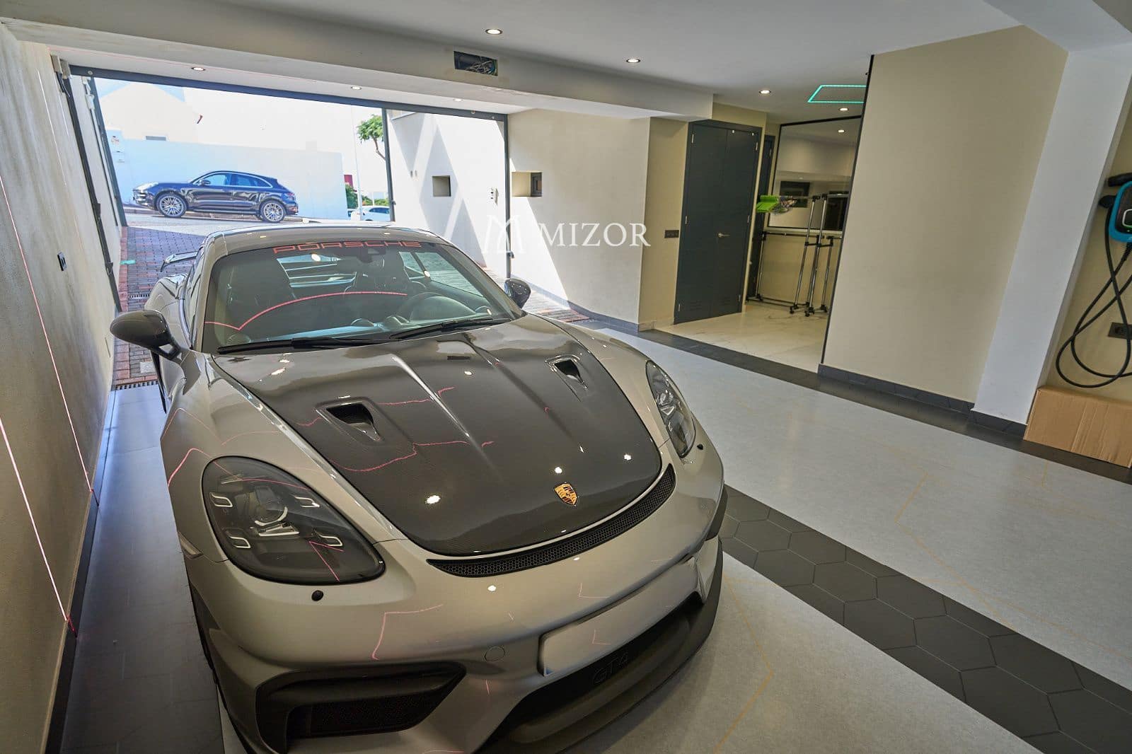4 sypialnia Willa na sprzedaż w Adeje z basenem garażem - 3 500 000 € (Ref: 9944278)