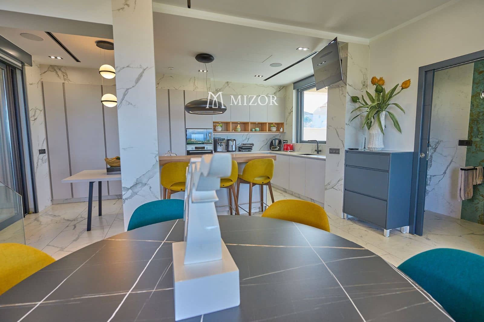 4 sypialnia Willa na sprzedaż w Adeje z basenem garażem - 3 500 000 € (Ref: 9944278)
