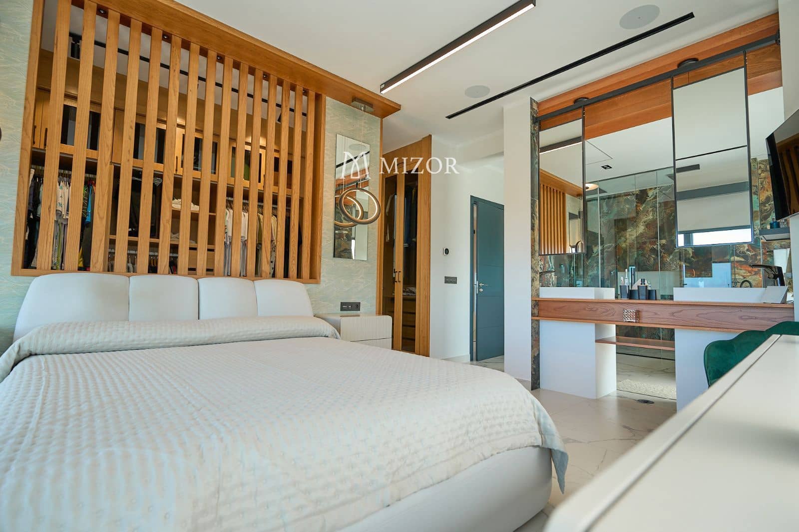 4 sypialnia Willa na sprzedaż w Adeje z basenem garażem - 3 500 000 € (Ref: 9944278)