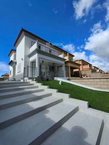3 quarto Moradia para venda em Playa de Fañabé Alto, Adeje com garagem - 1 100 000 € (Ref: 9944279)