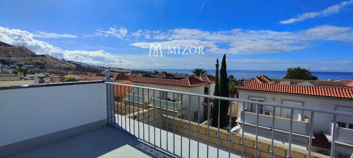 3 sypialnia Willa na sprzedaż w Adeje z garażem - 1 100 000 € (Ref: 9944279)