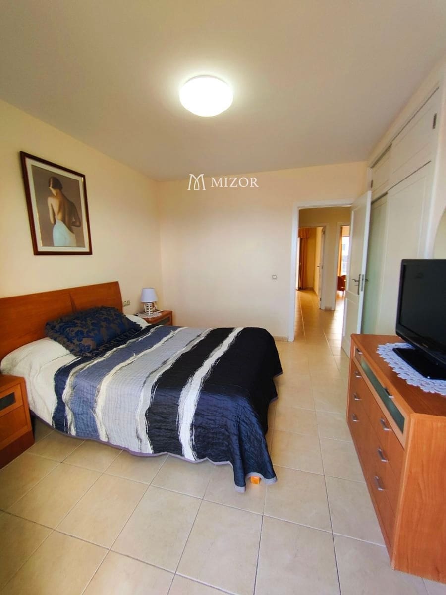 3 sypialnia Willa na sprzedaż w Adeje z garażem - 1 100 000 € (Ref: 9944279)