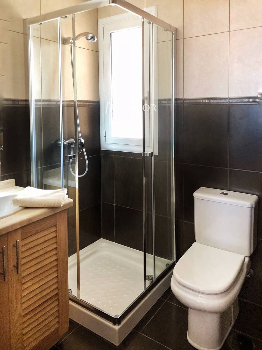 3 soveværelse Byhus til salg i Puerto Santiago med swimmingpool garage - € 595.000 (Ref: 9949004)