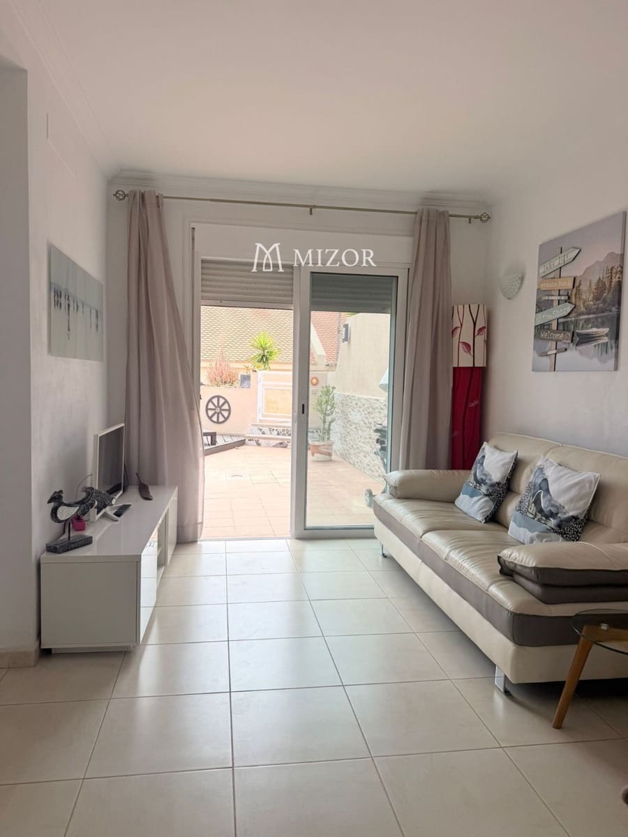 3 soveværelse Byhus til salg i Puerto Santiago med swimmingpool garage - € 595.000 (Ref: 9949004)