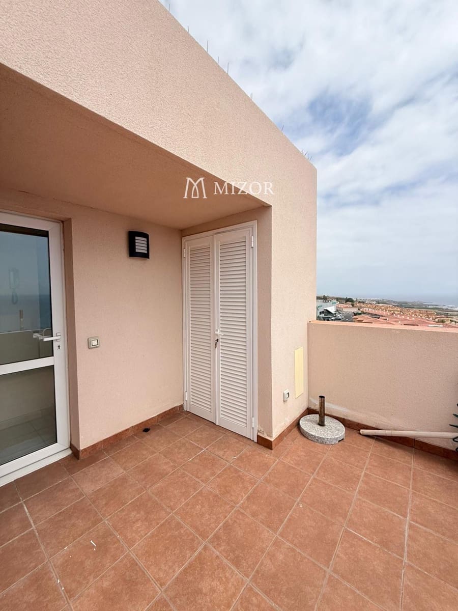3 soveværelse Byhus til salg i Puerto Santiago med swimmingpool garage - € 595.000 (Ref: 9949004)