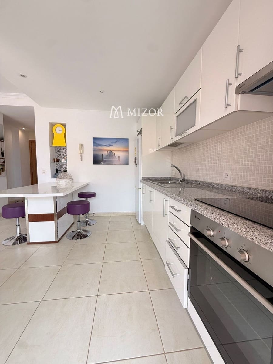 3 soveværelse Byhus til salg i Puerto Santiago med swimmingpool garage - € 595.000 (Ref: 9949004)