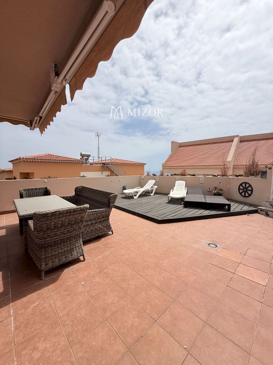 3 soveværelse Byhus til salg i Puerto Santiago med swimmingpool garage - € 595.000 (Ref: 9949004)