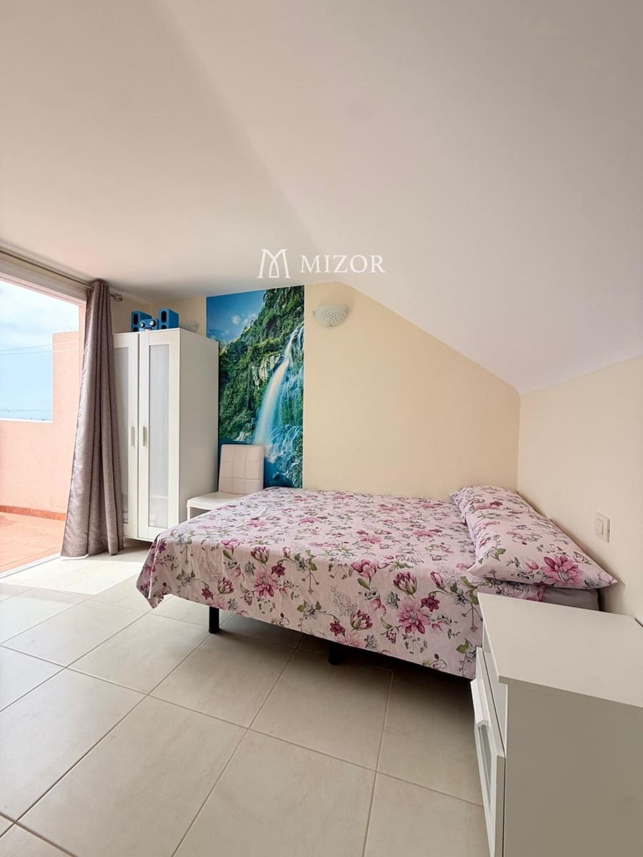 3 soveværelse Byhus til salg i Puerto Santiago med swimmingpool garage - € 595.000 (Ref: 9949004)