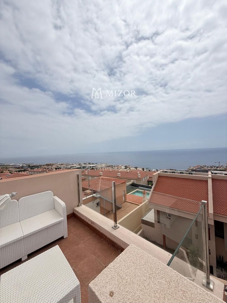 3 soveværelse Byhus til salg i Puerto Santiago med swimmingpool garage - € 595.000 (Ref: 9949004)
