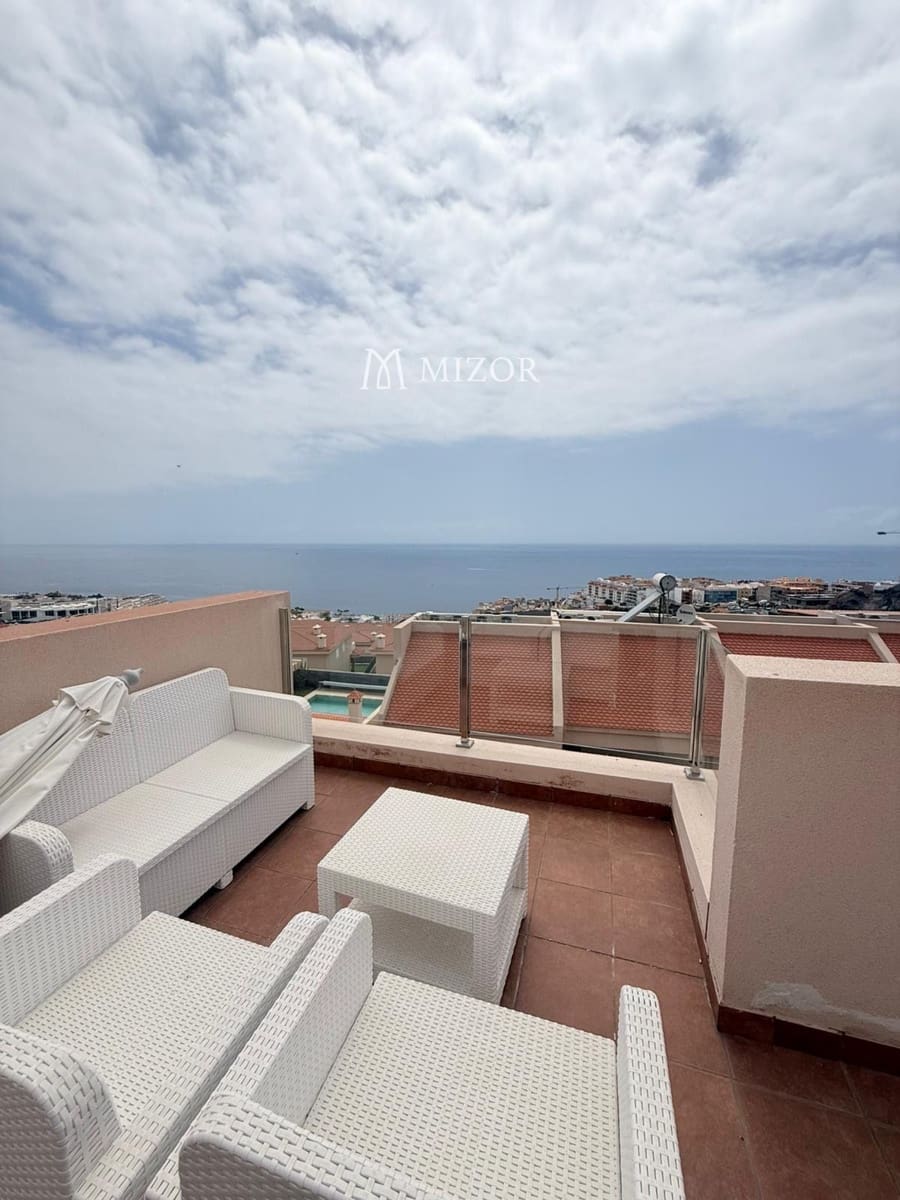 3 soveværelse Byhus til salg i Puerto Santiago med swimmingpool garage - € 595.000 (Ref: 9949004)
