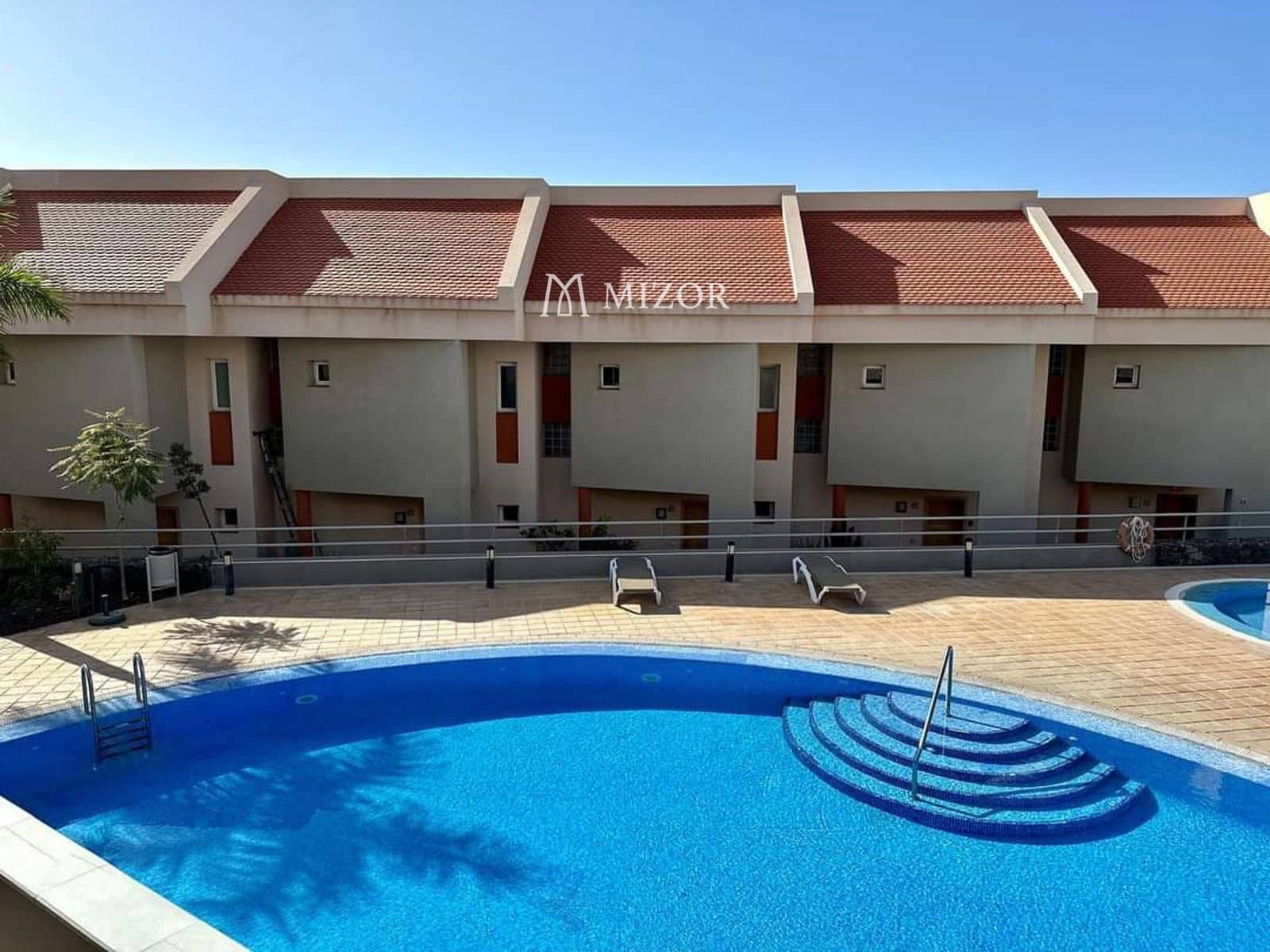 3 soveværelse Byhus til salg i Puerto Santiago med swimmingpool garage - € 595.000 (Ref: 9949004)
