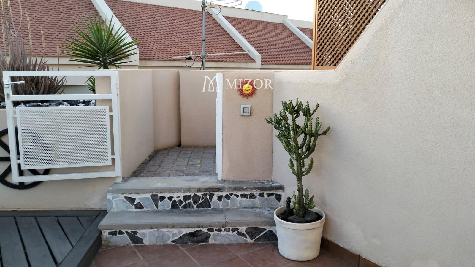3 soveværelse Byhus til salg i Puerto Santiago med swimmingpool garage - € 595.000 (Ref: 9949004)