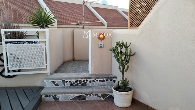 3 soveværelse Byhus til salg i Puerto Santiago, Santiago del Teide med swimmingpool garage - € 595.000 (Ref: 9949004)