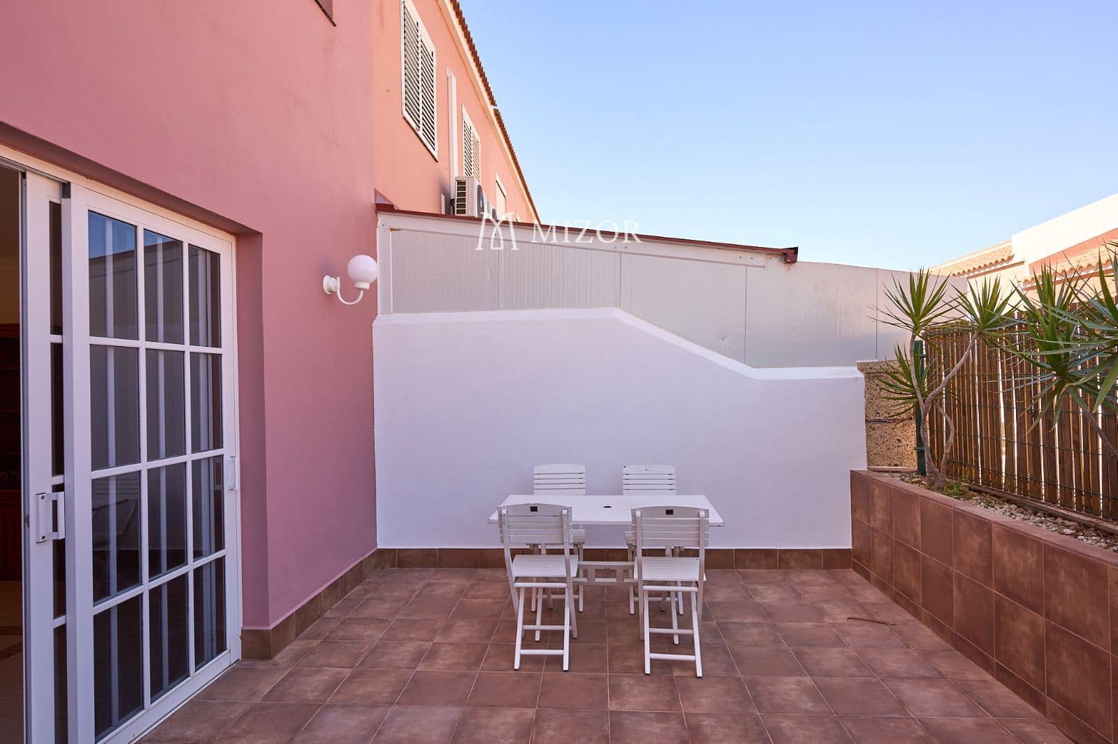 3 slaapkamer Huis te koop in Granadilla de Abona met garage - € 420.000 (Ref: 9972425)
