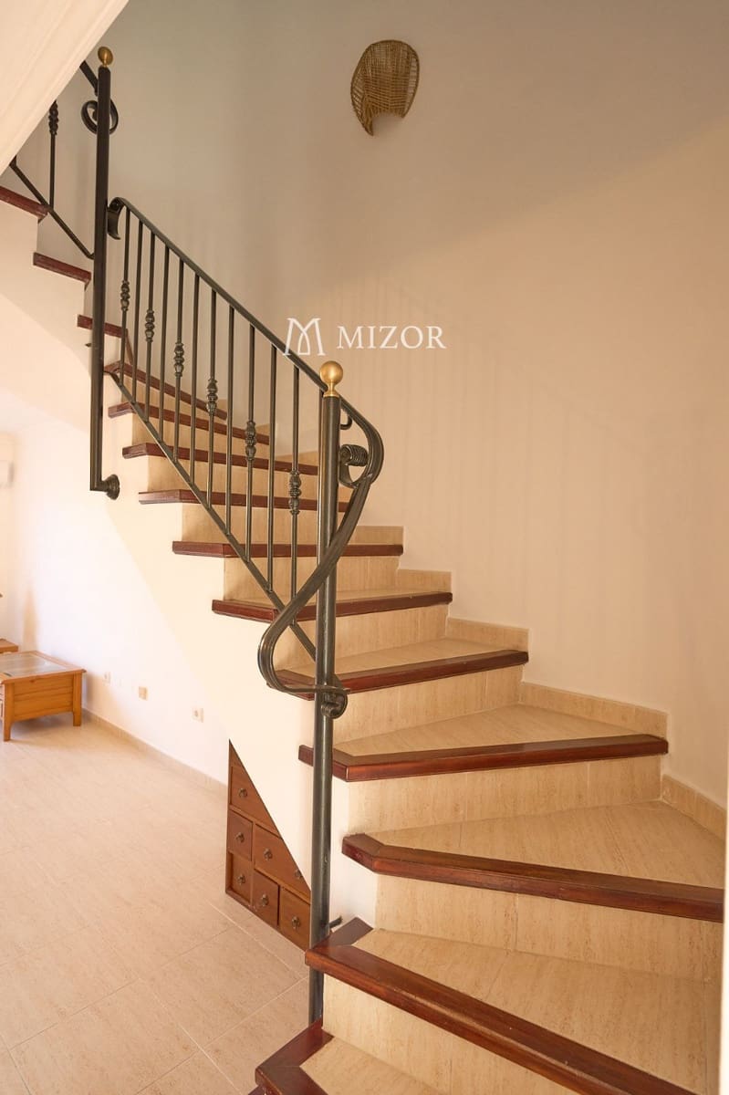 3 slaapkamer Huis te koop in Granadilla de Abona met garage - € 420.000 (Ref: 9972425)