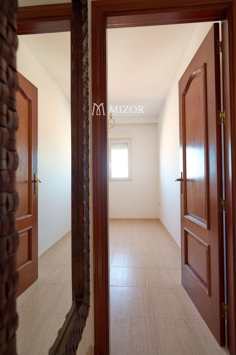 3 slaapkamer Huis te koop in Granadilla de Abona met garage - € 420.000 (Ref: 9972425)