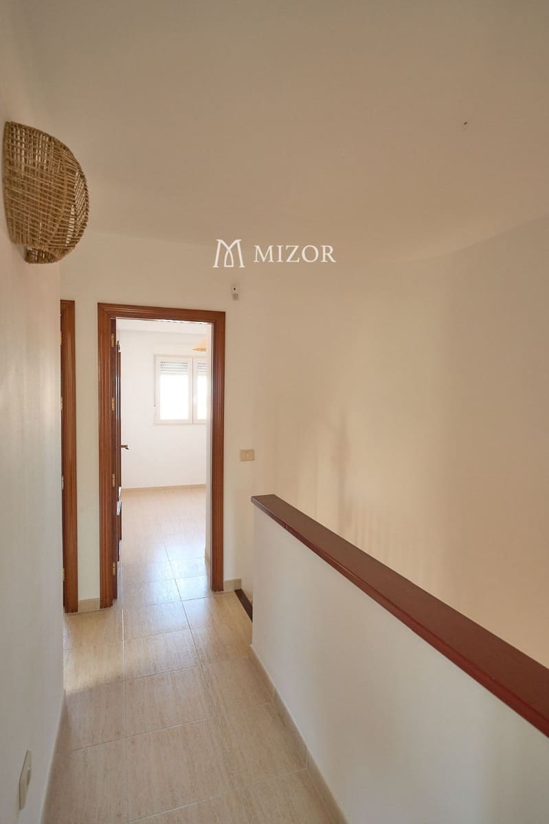 3 slaapkamer Huis te koop in Granadilla de Abona met garage - € 420.000 (Ref: 9972425)