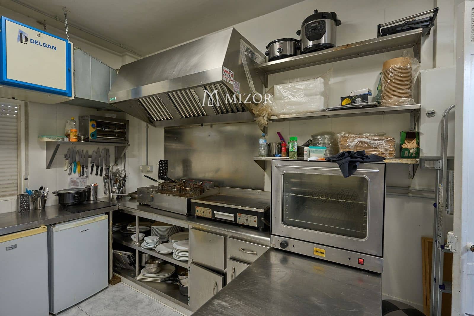 Kommersiell till salu i Arona - 699 000 € (Ref: 9977902)