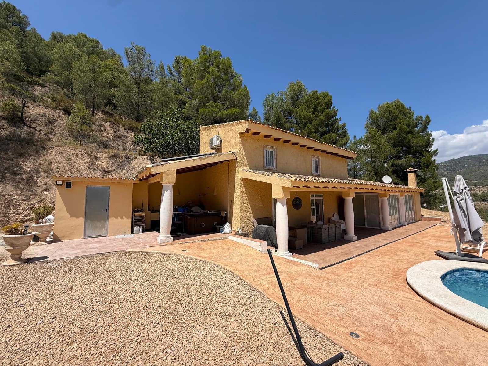 Finca/Maison de Campagne de 2 chambres à louer à Relleu avec piscine garage - 1 800 € (Ref: 10008109)